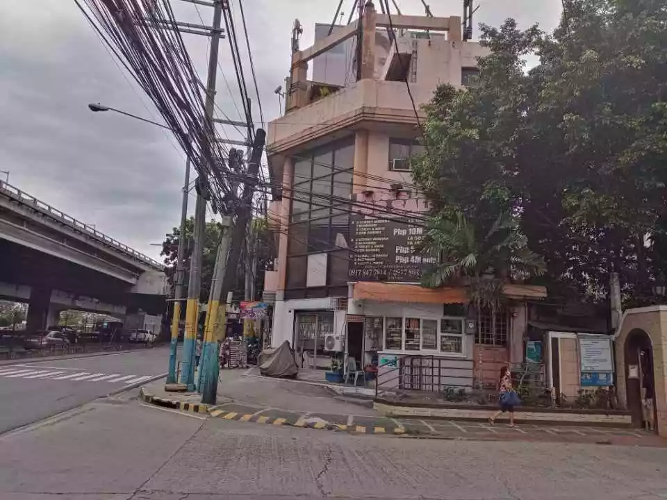 4 Storey Commercial Building For Sale — Building in Muntinlupa, Metro Manila, Philippines — Photo 5