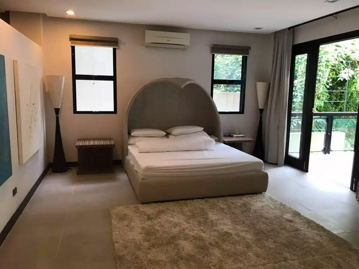 Open photo 47 of 61 — Maria Luisa House for Sale