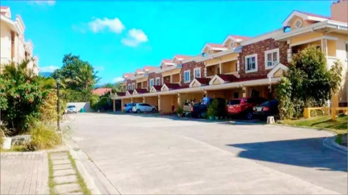 Townhouse For Sale in Guadalupe Cebu City — Townhouse in Gervacio Quijada Street, Cebu City, Cebu — Photo 6