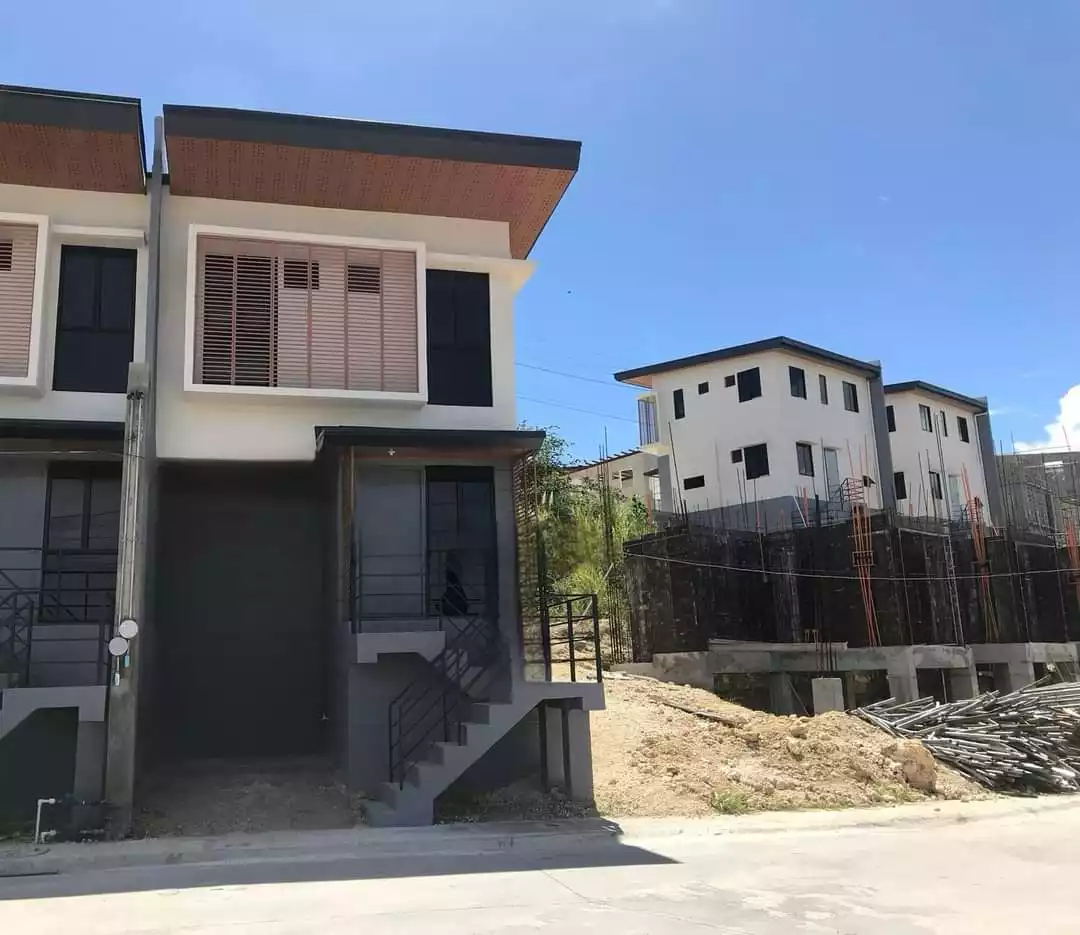 2-Storey Townhouse For Rent