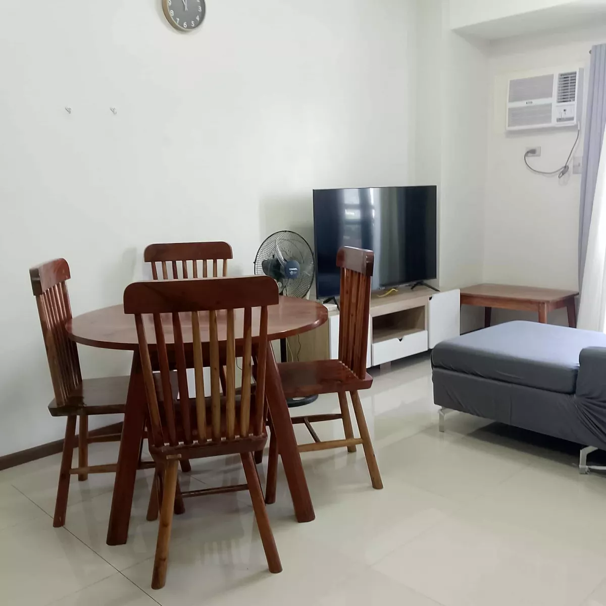 For Sale/Assume 1 bedroom furnished in Galleria Residences — 1 Bedroom in Cebu City, Philippines — Photo 4