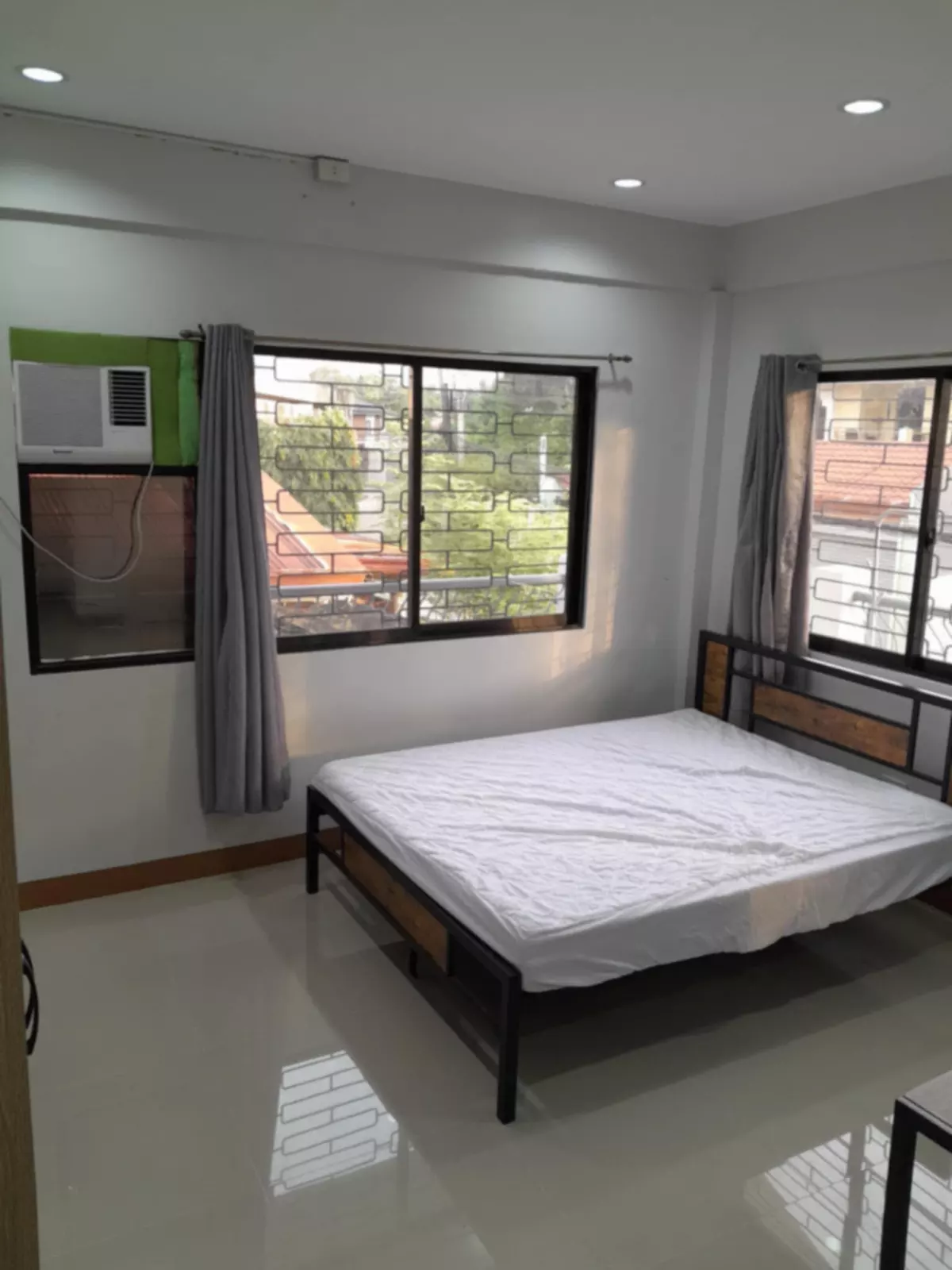 Open photo 11 of 14 — Studio Unit Apartment for Rent with Free parking  