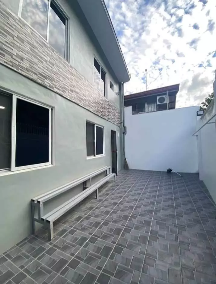 HOUSE & LOT FOR SALE! clean title — House and Lot in Consolacion, Cebu, Philippines — Photo 3