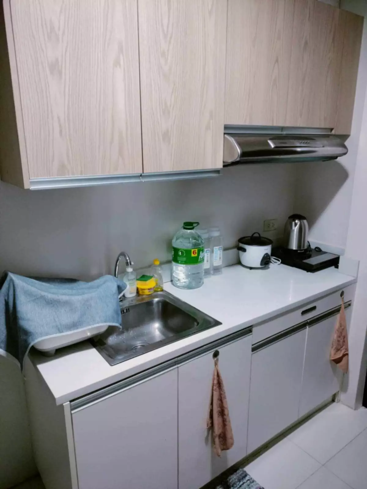 STUDIO UNIT FOR RENT — Studio in Hernan Cortes Street, Mandaue City, Central Visayas — Photo 4