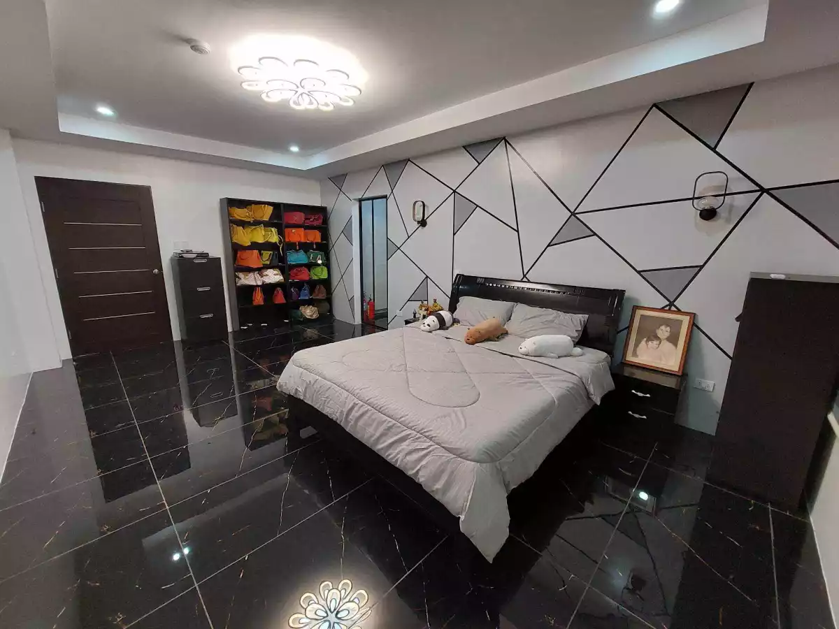 HOUSE & LOT FOR SALE — House and Lot in Apas, Cebu City, Cebu — Photo 3