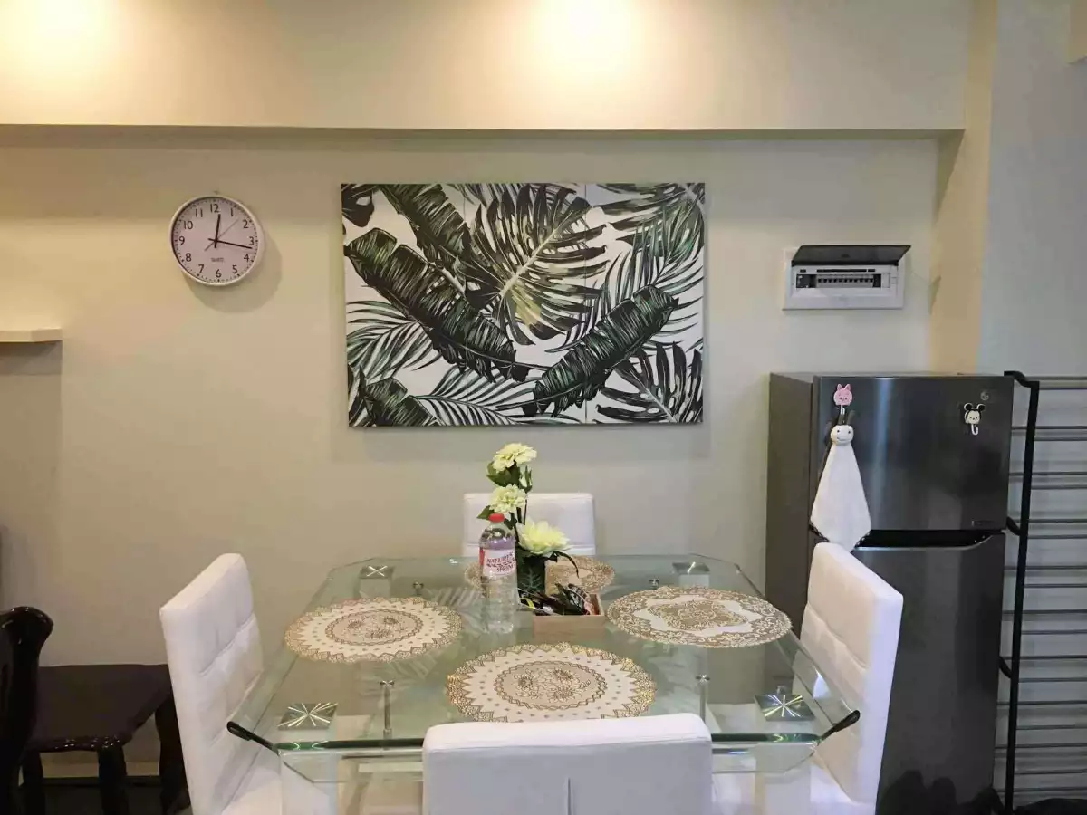 For Sale 2 Bedroom Unit at Horizons 101 — 2 Bedrooms in Cogon Ramos, Cebu City, Cebu — Photo 5