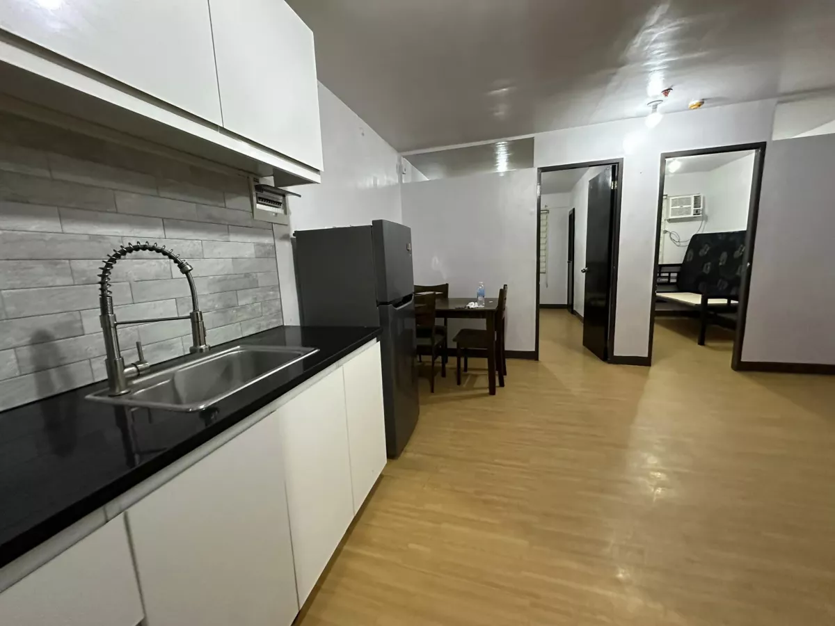 RUSH ASSUME: RENOVATED 2 BEDROOM CONO UNIT WITH BALCONY — 2 Bedrooms in Naya Road, Cebu City, Central Visayas — Photo 3