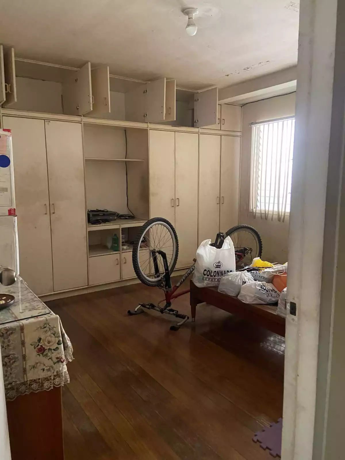 House and Lot for Sale in Horseshoe drive banawa — House and Lot in J. Fortich St, Banawa, Cebu City — Photo 5