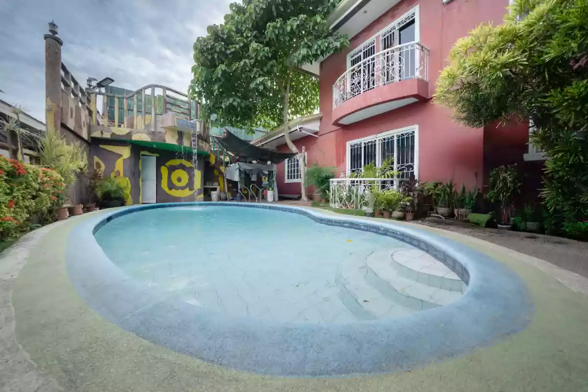 Open photo 13 of 23 — Rush sale 4 storey house and lot with seaview in Talisay City