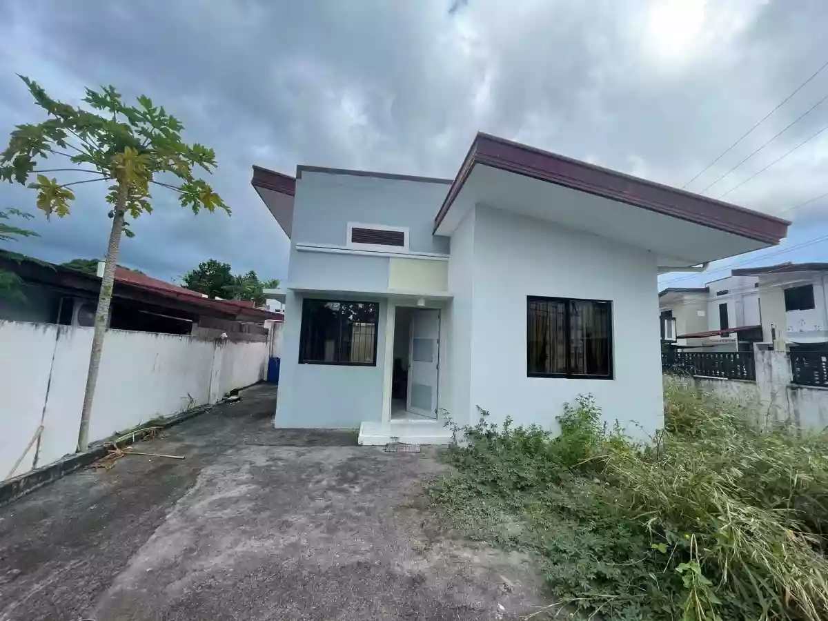 HOUSE AND LOT AT COGON POBLACION, LILOAN CEBU — House and Lot in Liloan, Cebu, Philippines — Photo 2