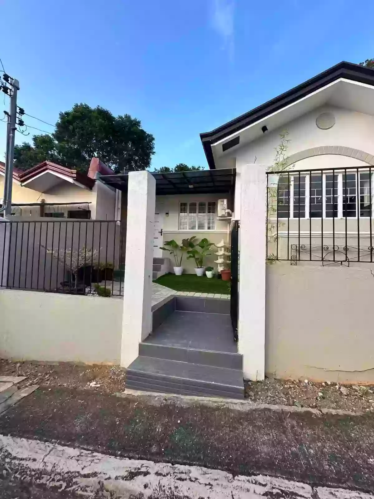 House and lot for Sale in Montana Vista Gran Europa2 BR 1 TB