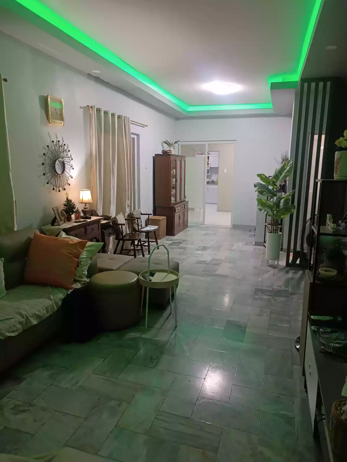 For Sale House and Lot In Gulang Gulang Lucena City Clean title Fully Finished 5 aircon and fixtures are included — House and Lot in Lucena, Quezon, Philippines — Photo 5