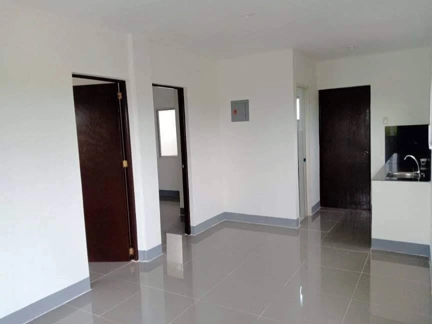 House & Lot for SALE in Pili Camarines Sur (Near CBSUA and Airport) — House and Lot in Pili, Camarines Sur, Philippines — Photo 3