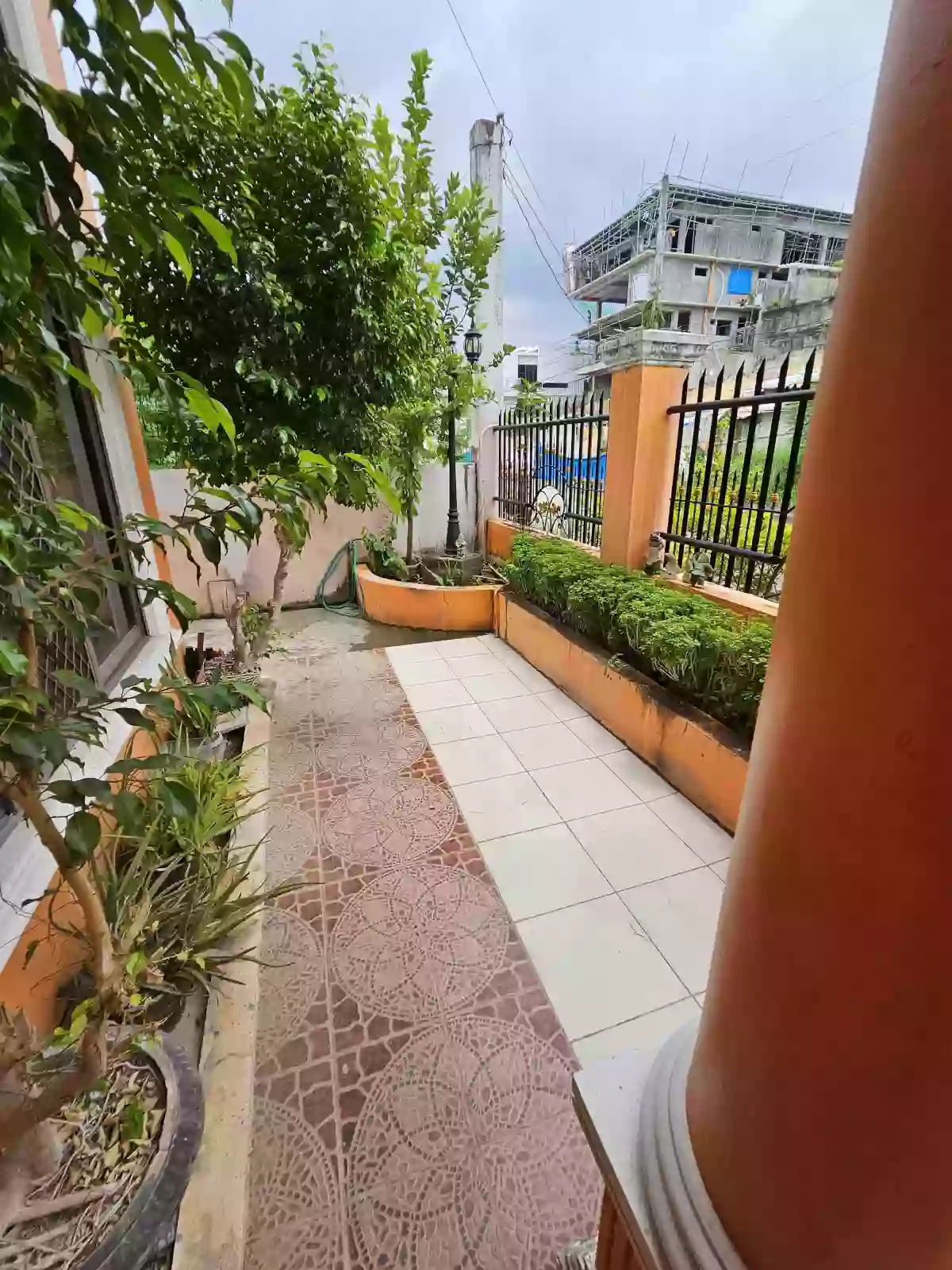 Single Detached House in Cebu Royal Estate — House and Lot in Consolacion, Cebu, 6001 — Photo 2
