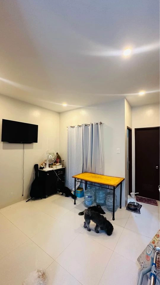 For Assume Semi-Furnished 2 Bedroom townhouse in Talisay — Townhouse in Talisay City, Cebu, Philippines — Photo 5