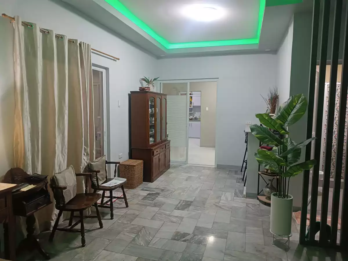 For Sale House and Lot In Gulang Gulang Lucena City Clean title Fully Finished 5 aircon and fixtures are included — House and Lot in Lucena, Quezon, Philippines — Photo 7