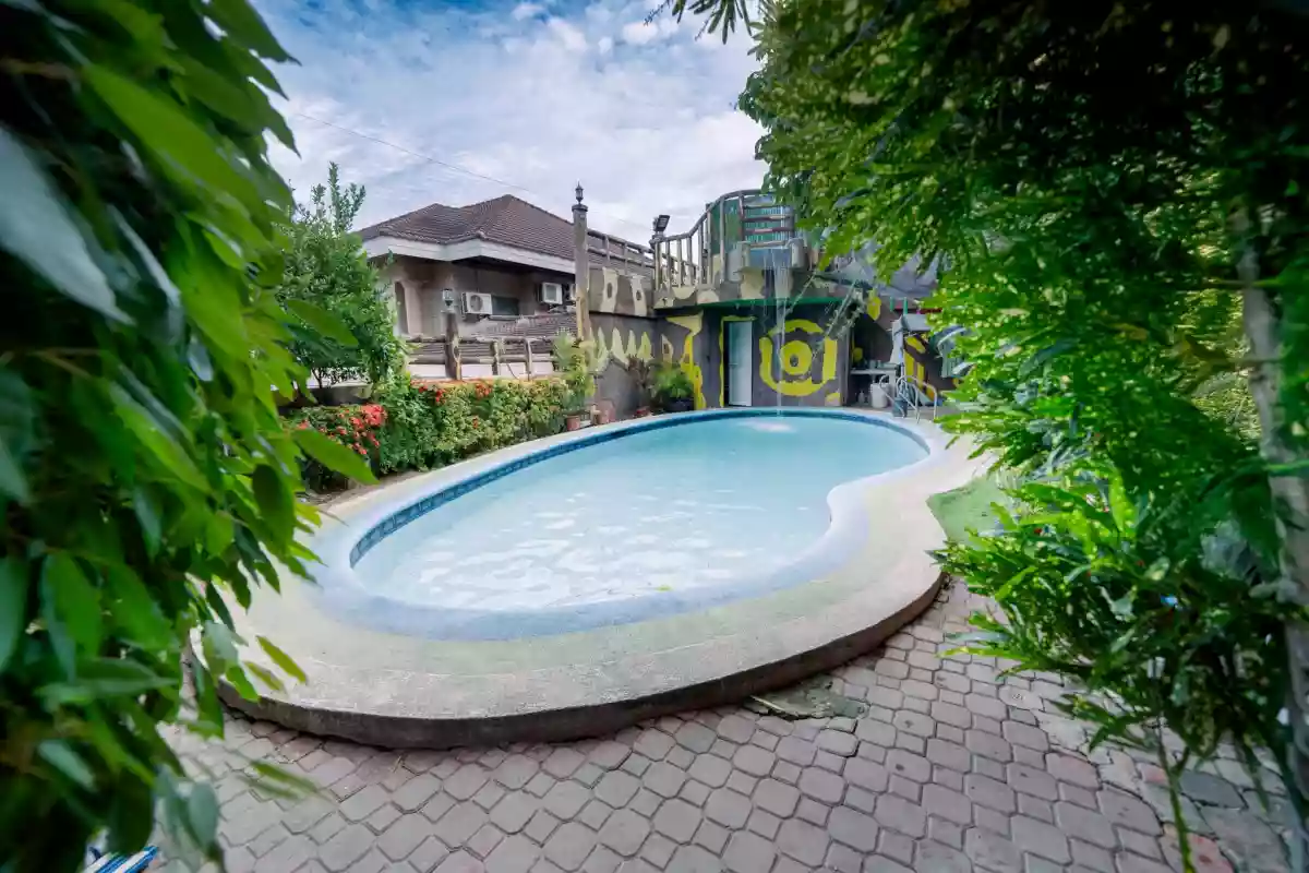 Rush sale 4 storey house and lot with seaview in Talisay City — House and Lot in Cebu, Philippines — Photo 4