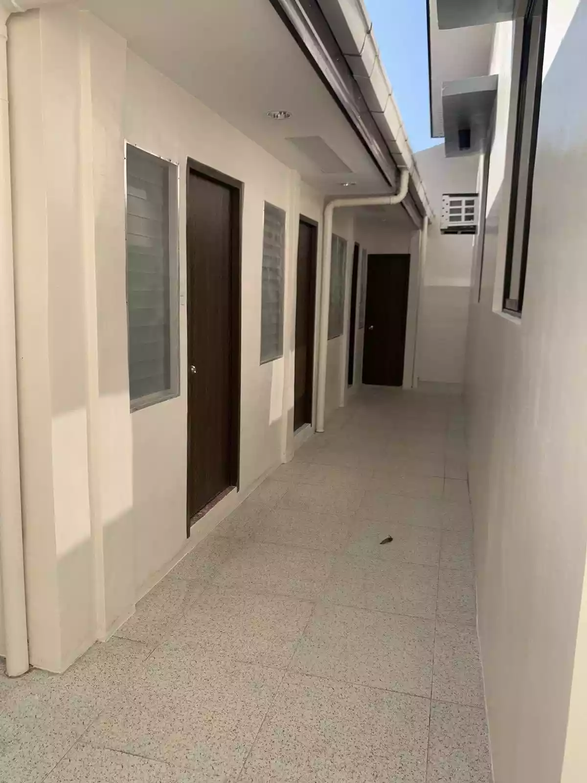 Bungalow House FOR RENT in Mabolo — House and Lot in Cebu, Philippines — Photo 2