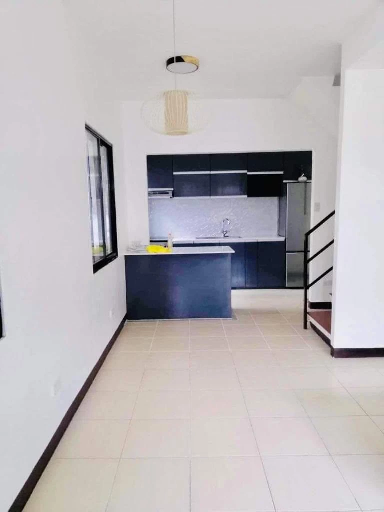 Open photo 18 of 19 — Duplex House