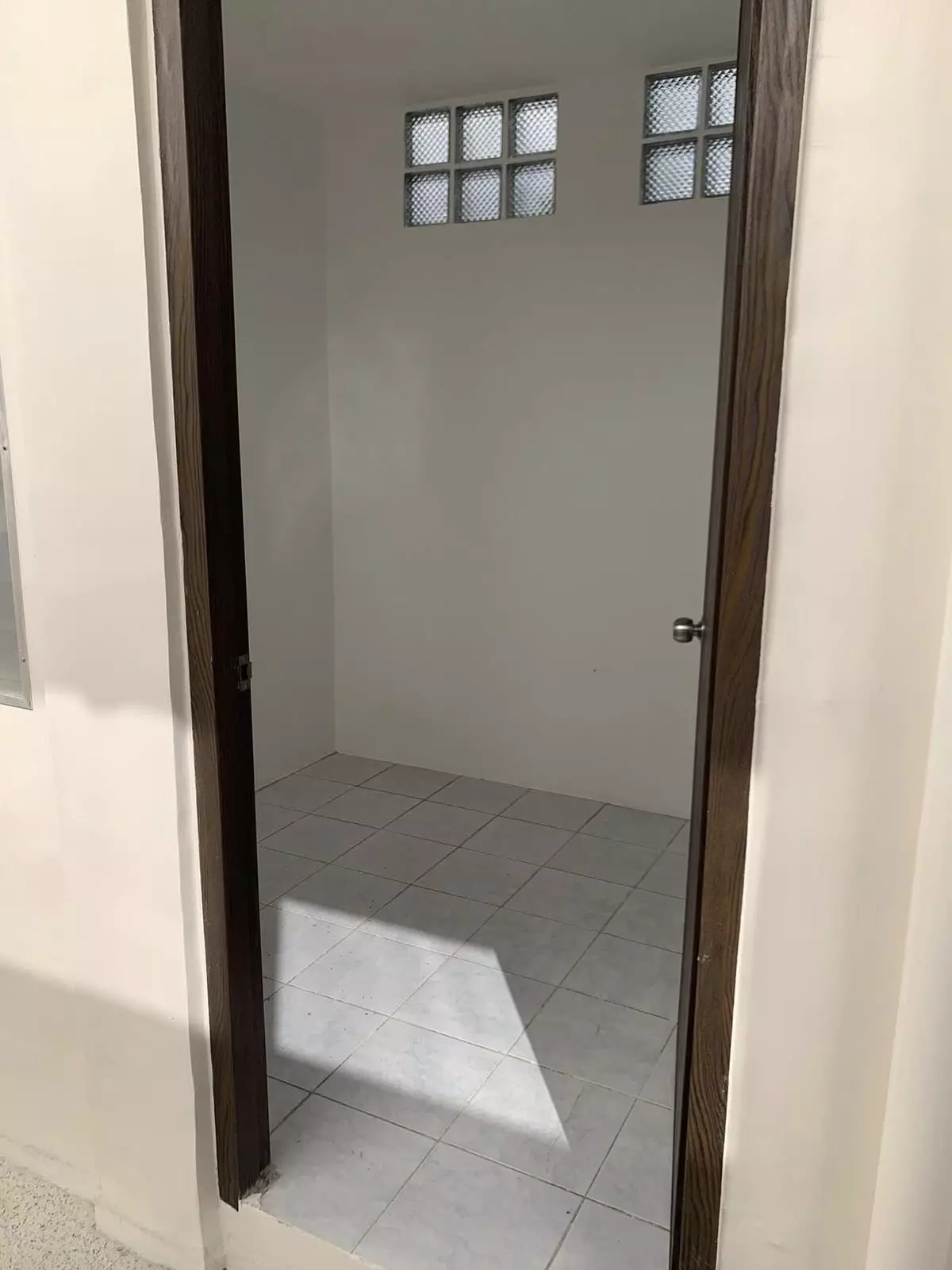 Open photo 12 of 20 — Bungalow House FOR RENT in Mabolo 