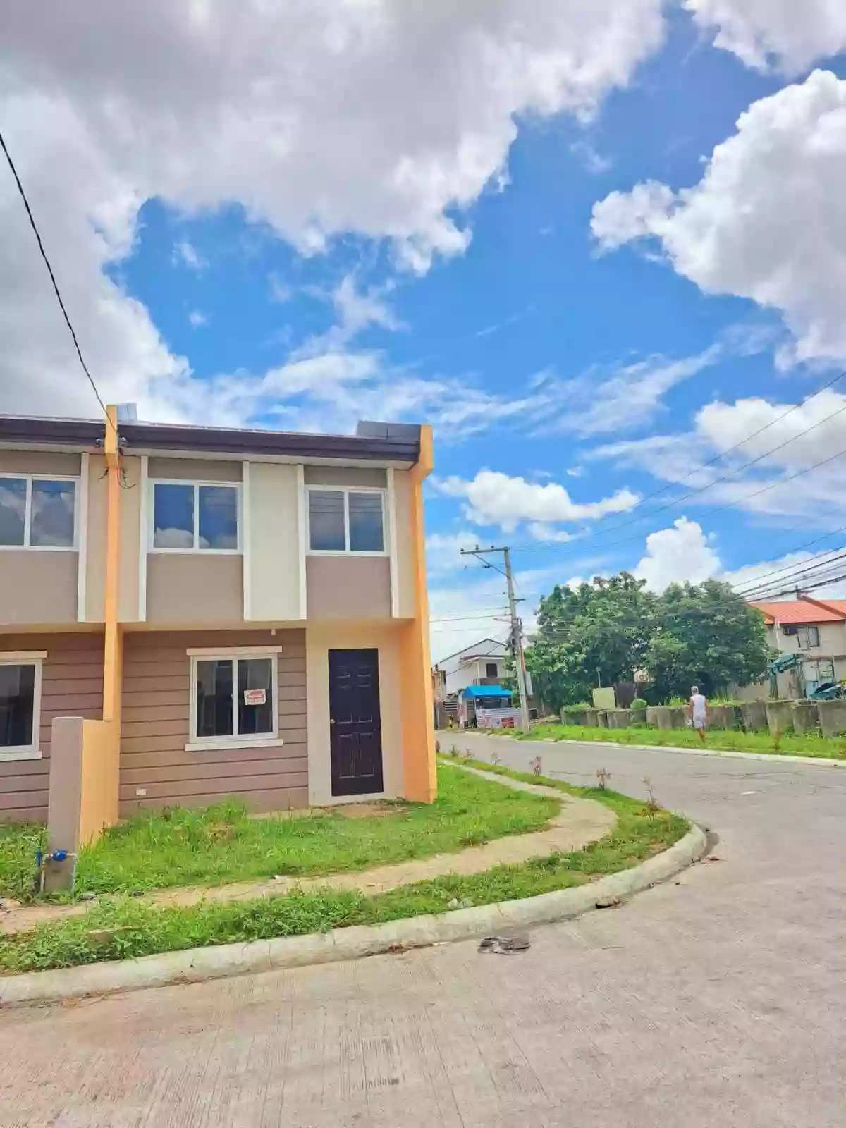 House and Lot in Grandvale 3 — Townhouse in San Felipe, Camarines Sur, Philippines — Photo 3