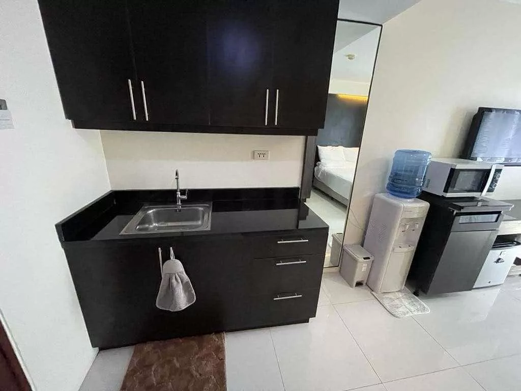 Cityscape Tower - Compact Studio with Balcony — Studio in Mandaue City, Philippines — Photo 3