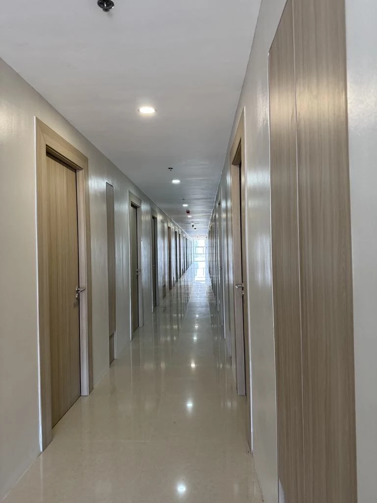 FOR ASSUME  1-BEDROOM UNIT WITH BALCONY HERE IN PRIMEWORLD POINTE LOCATED IN 1ST STREET LA GUARDIA, LAHUG CEBU CITY 6000, CEBU PHILIPPINES — 1 Bedroom in Cebu City, Cebu, Philippines — Photo 6