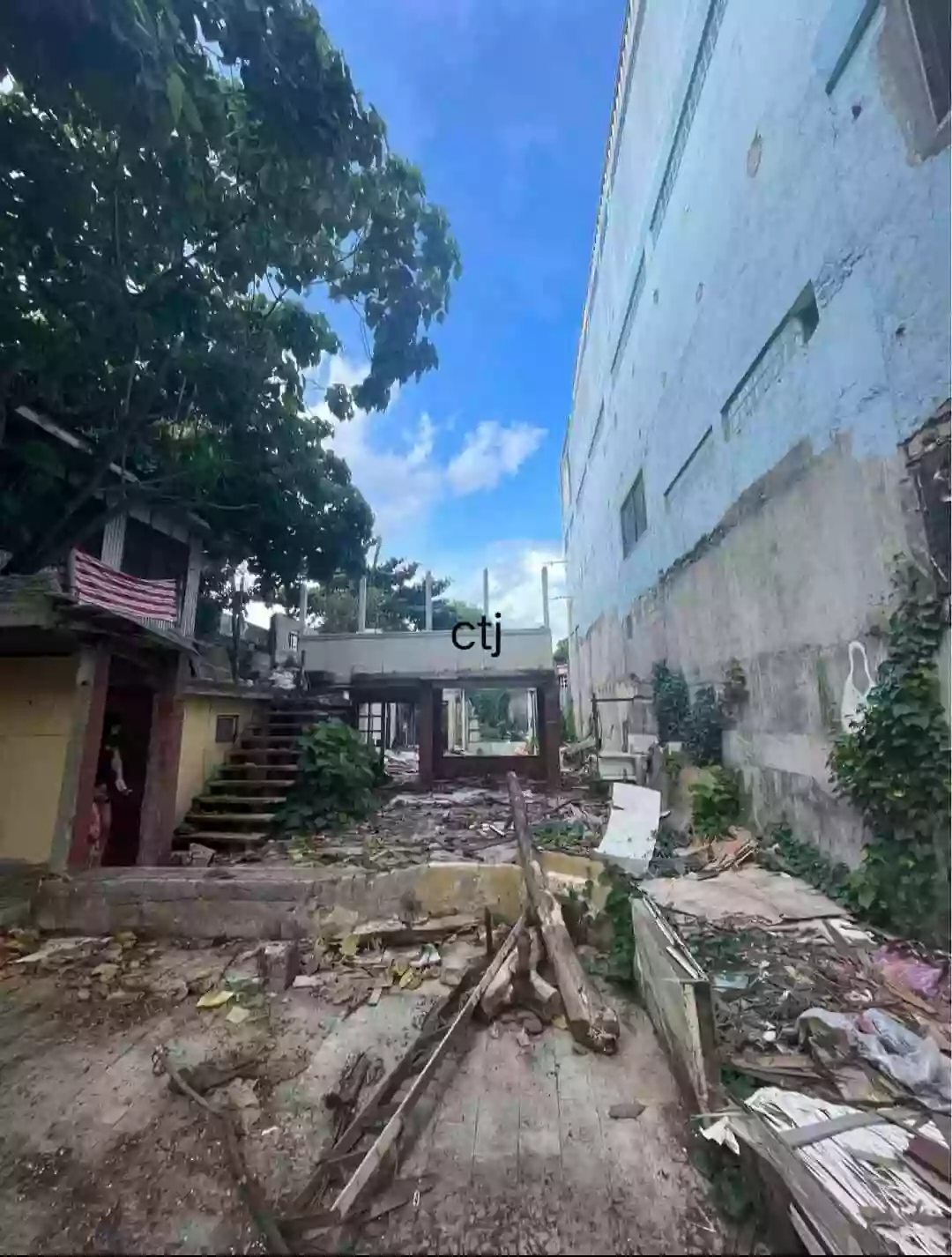 COMMERCIAL LOT FOR RENT/SALE — Commercial Lot in Lapu-Lapu, Cebu, Philippines — Photo 2