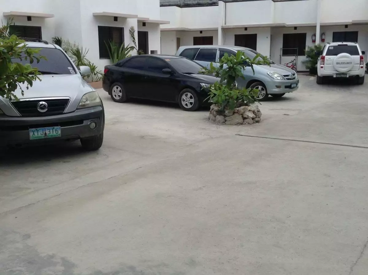 FOR SALE: FULLY OCCUPIED APARTMENT WITH SOLAR PANEL — Apartment in Mandaue City, Cebu, Philippines — Photo 5