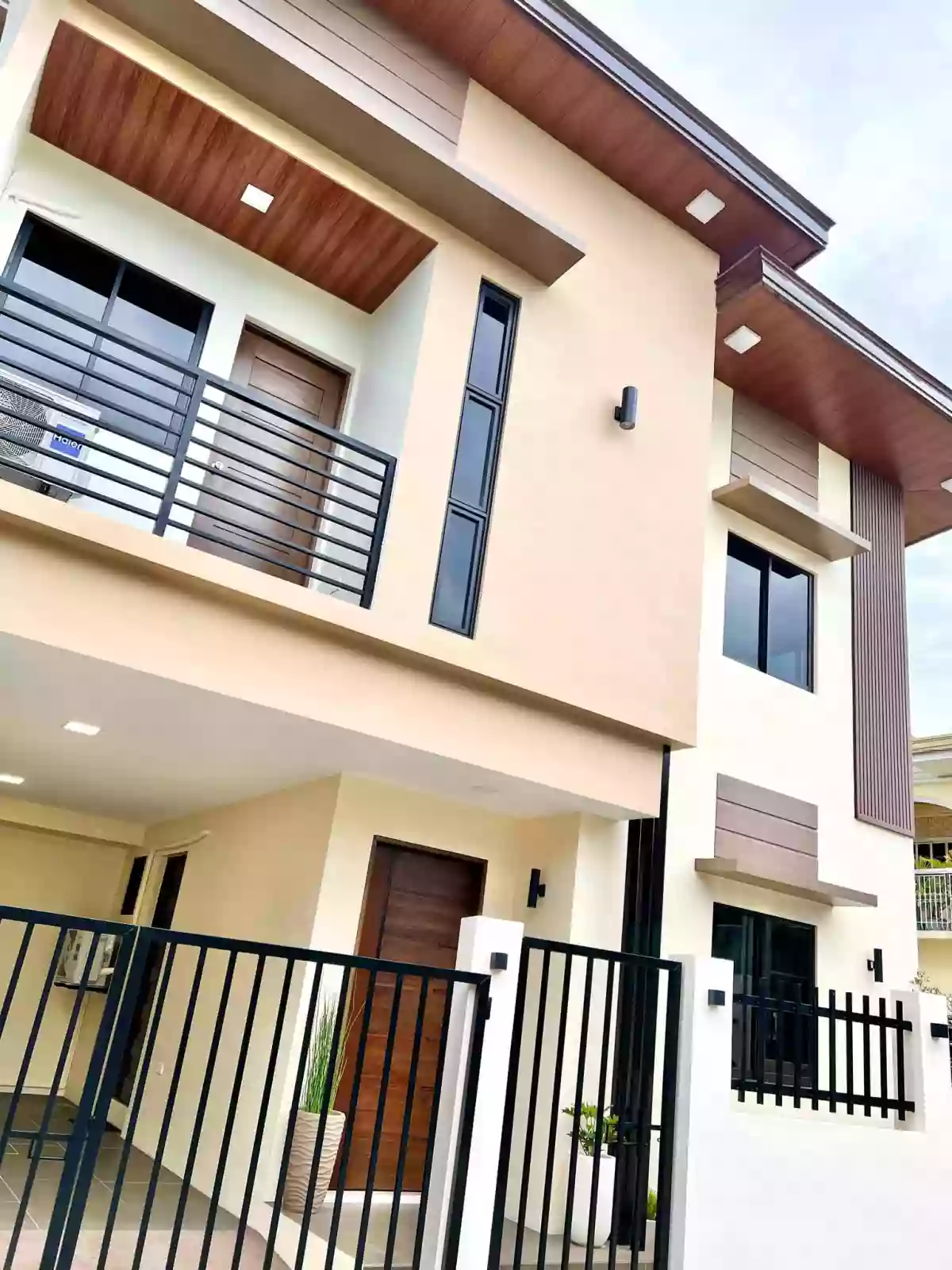 Brandnew Modern House in Talisay — House and Lot in Cebu, Philippines — Photo 4