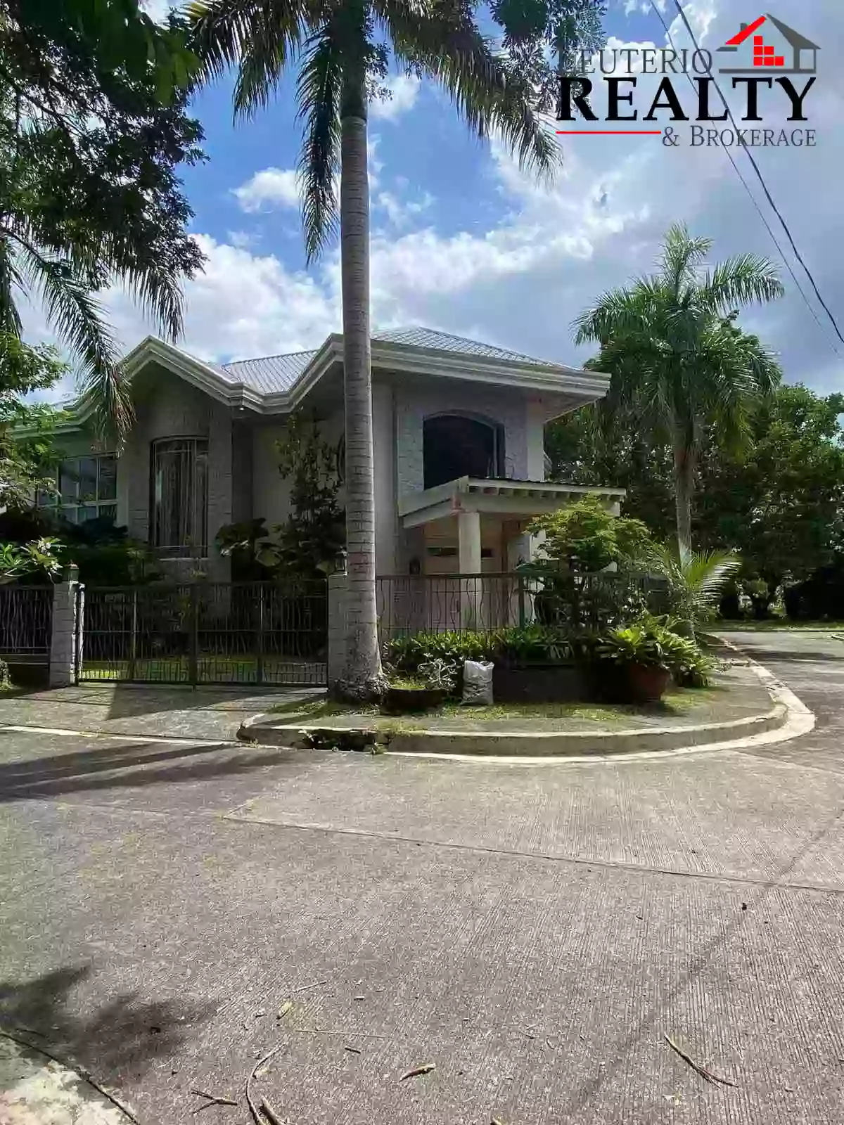 Residential house and Lot for sale: Monte Cielo de Naga Subd — House and Lot in Naga, Camarines Sur, Philippines — Photo 2