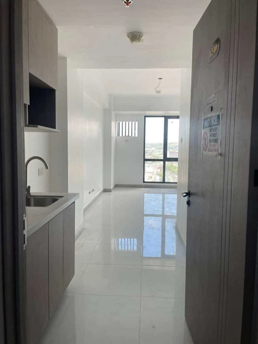 Studio Unit For Assume in ARC Towers — Studio in V Rama Avenue, Cebu City, Cebu — Photo 2