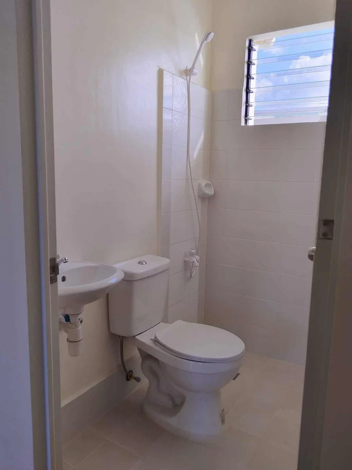 Brand New Townhouse — Townhouse in Bacolod, Bacolod, Negros Occidental — Photo 6