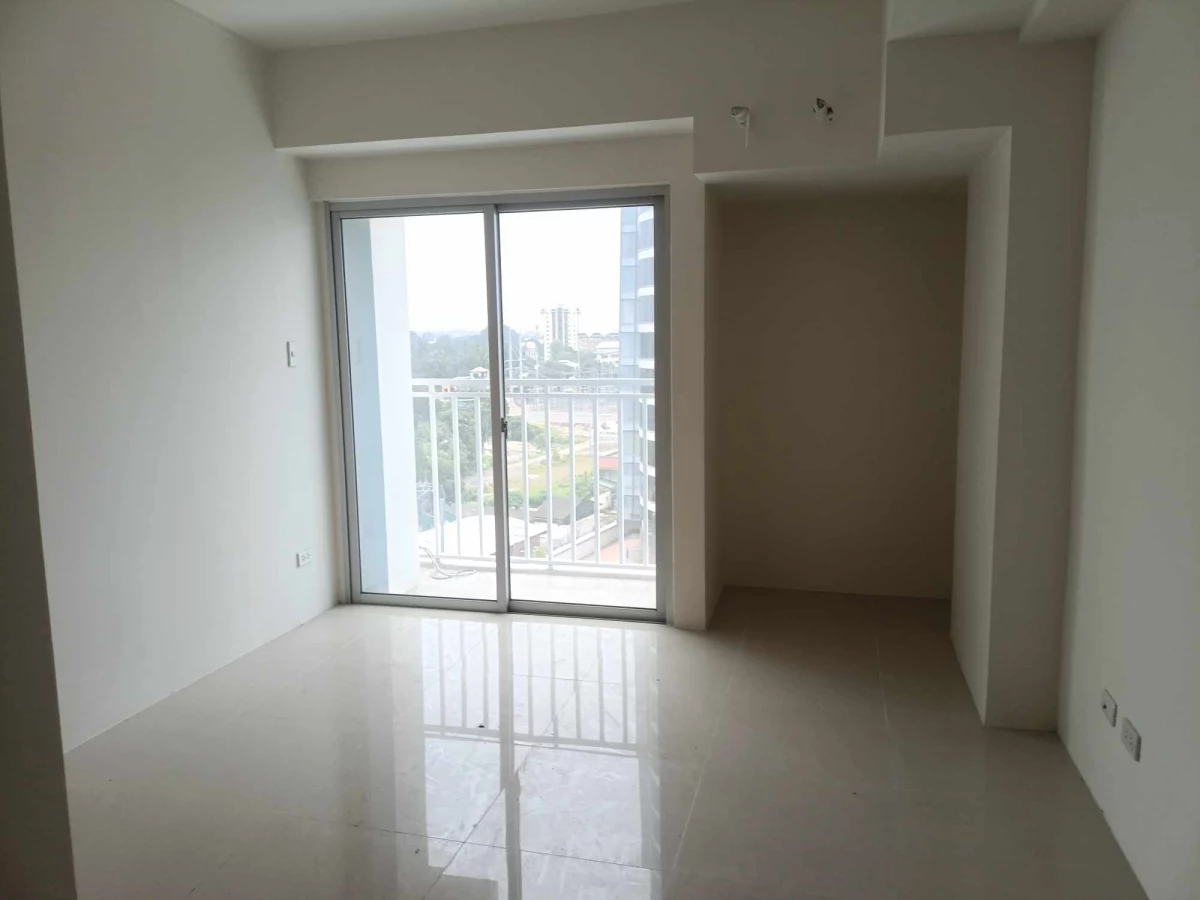 FOR SALE: Residential Condo Unit beside the renowned Abreeza Ayala Malls — Studio in Buhangin, Davao City, Davao Region — Photo 7
