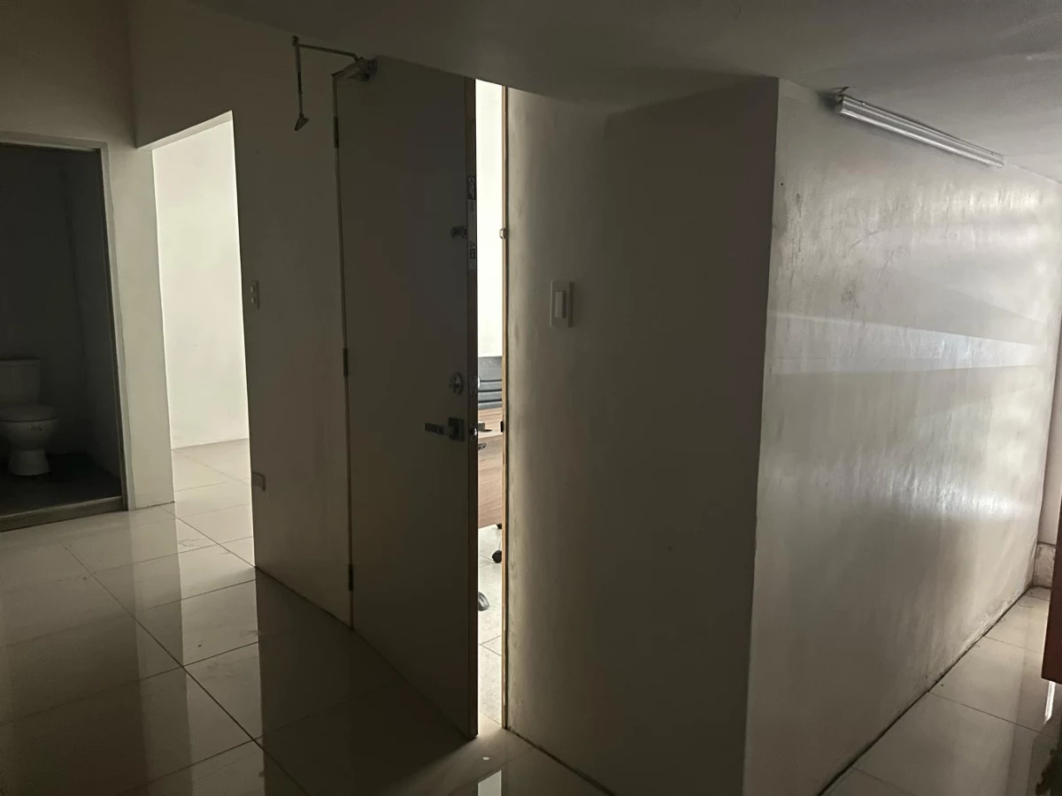 148 Residences Ground Floor Commercial Unit — Office in Cebu City, Cebu, Philippines — Photo 2