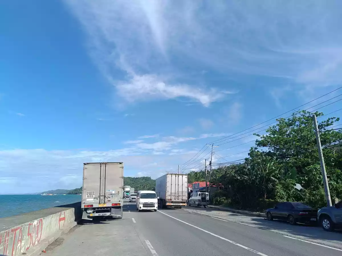 Residential Lot For Sale, along National highway Located in Calumanguin Gumaca Quezon — Residential Lot in Gumaca, Quezon, Philippines — Photo 2