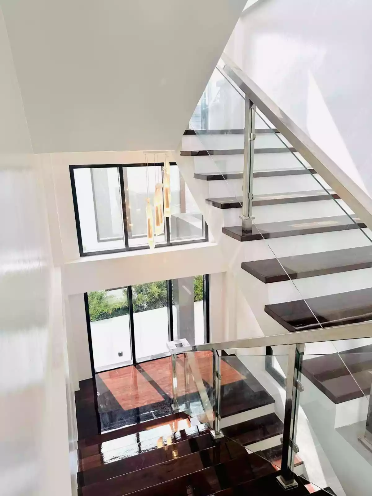 MODERN HOUSE FPR SALE INSIDE CEBU ROYALE ESTATE CONSOLACION 35M ONLY — House and Lot in Consolacion, Cebu, Philippines — Photo 7