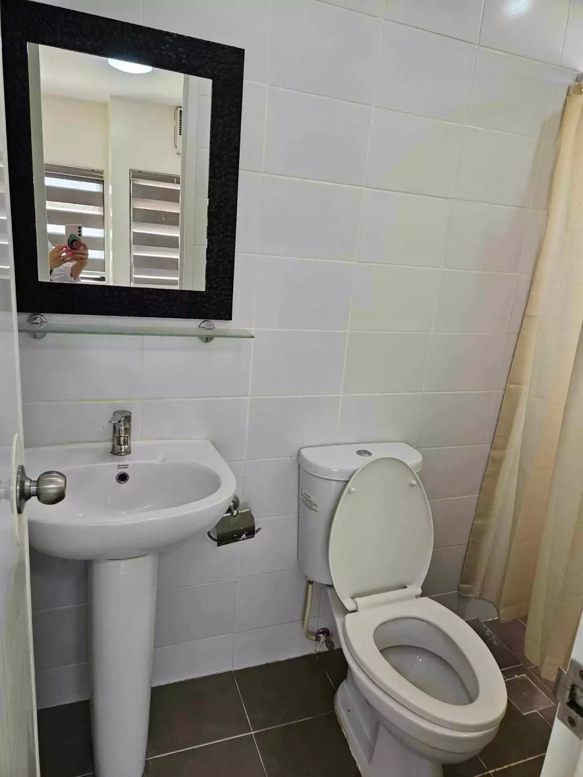 FOR SALE 2 BEDROOM WITH PARKING IN MIDPOIINT — 2 Bedrooms in Ines Ouano Road, Mandaue City, Central Visayas — Photo 5