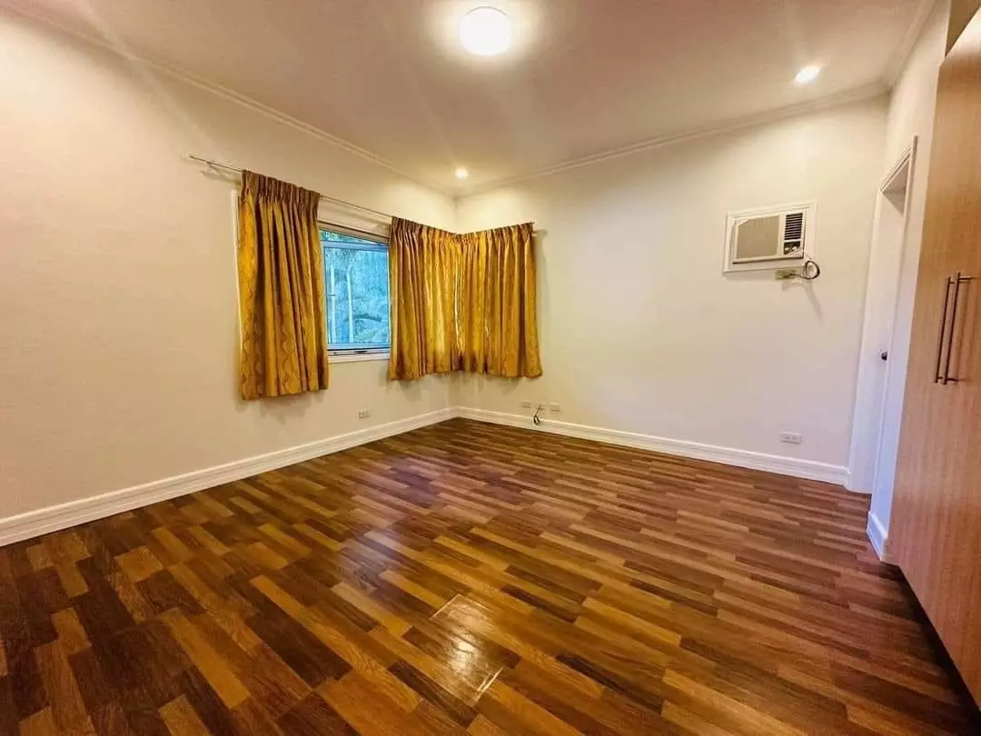 Open photo 13 of 13 — MARIA LUISA HOUSE AND LOT