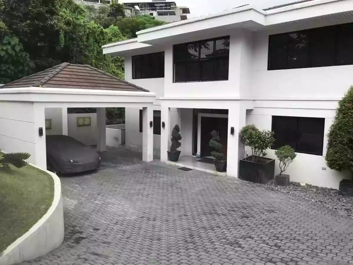 Maria Luisa House for Sale