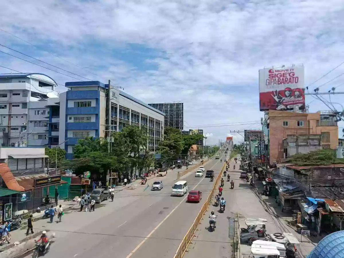 Income-Generating 5-Storey Building in Looc, Mandaue, Cebu
