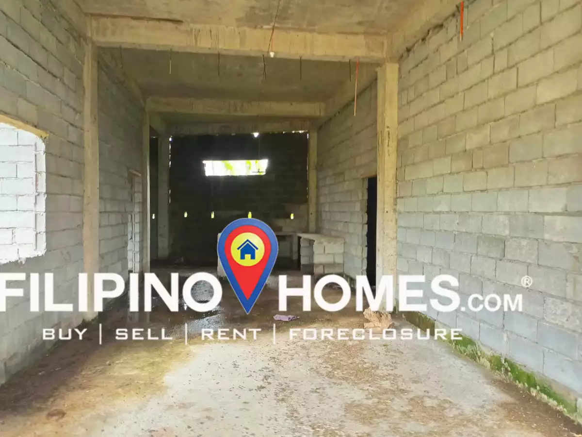 Along the Road Lot with Building for Lease in Pili — Agricultural Lot in Pili, Camarines Sur, Philippines — Photo 3