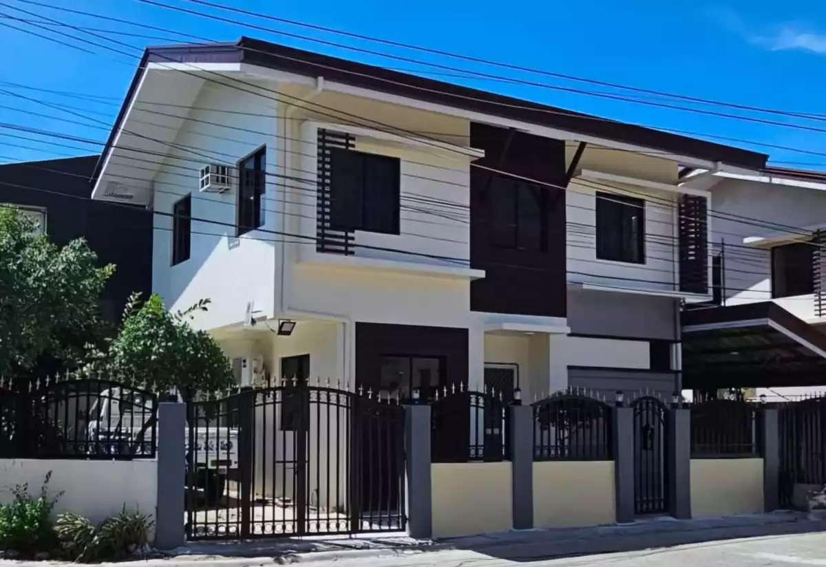 House and Lot near Ateneo de Cebu for Sale!