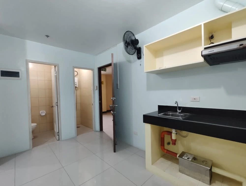 2 bedrooms for rent -Vrama — Apartment in Cebu City, Cebu, Philippines — Photo 2