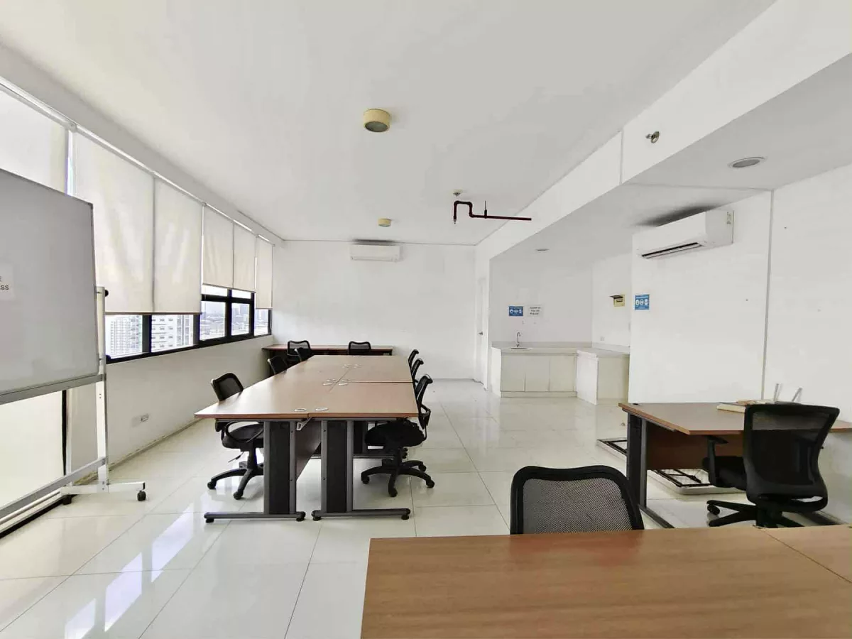 52.40 Sqm. Office FOR RENT Near Cebu IT Park — Office in Cebu City, Cebu, Philippines — Photo 4
