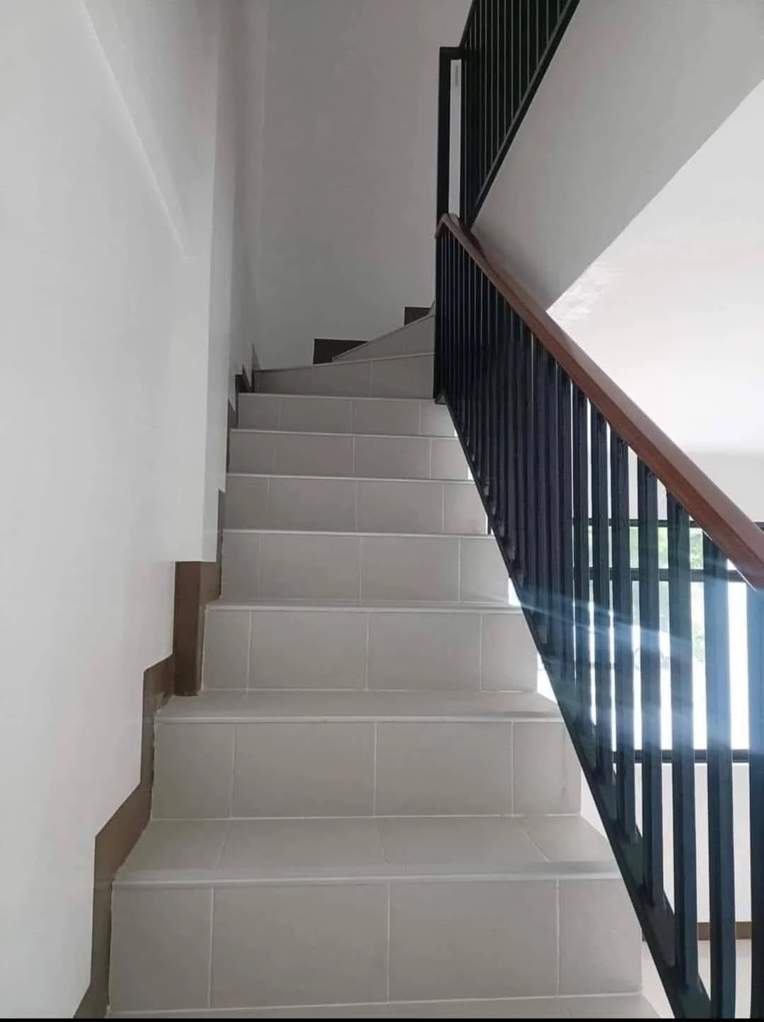 4BR HOUSE Near Ateneo Mandaue — House and Lot in Cebu, Philippines — Photo 7