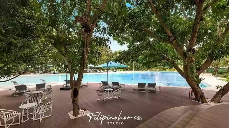 Open photo 23 of 23 — 2 Br Corner with Balcony 20th Floor Condominium Tambuli For Sale