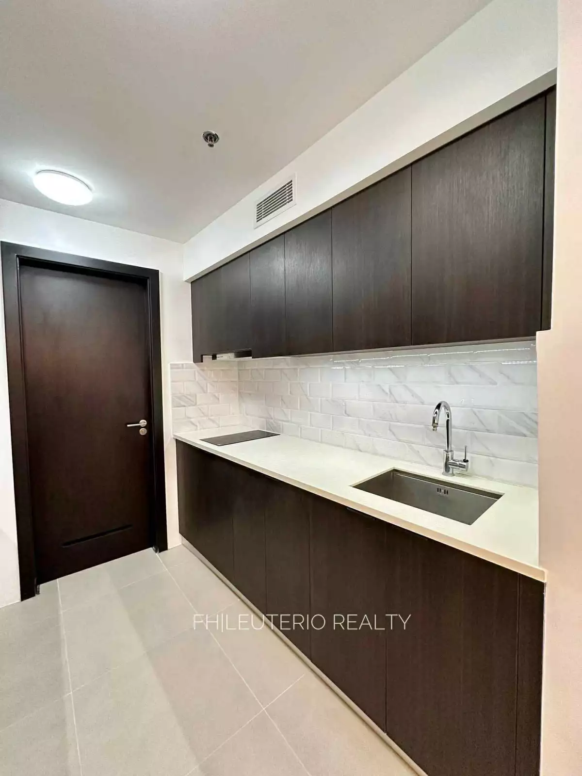 Open photo 13 of 13 — CONDOMINIUM