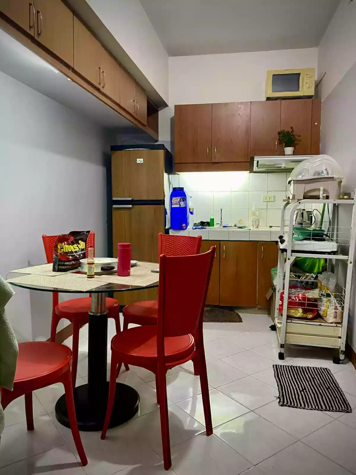 RUSH SALE Prime 1-Br Unit in Ermita Manila with Balcony and Parking — 1 Bedroom in Bocobo St, Ermita, Manila — Photo 5