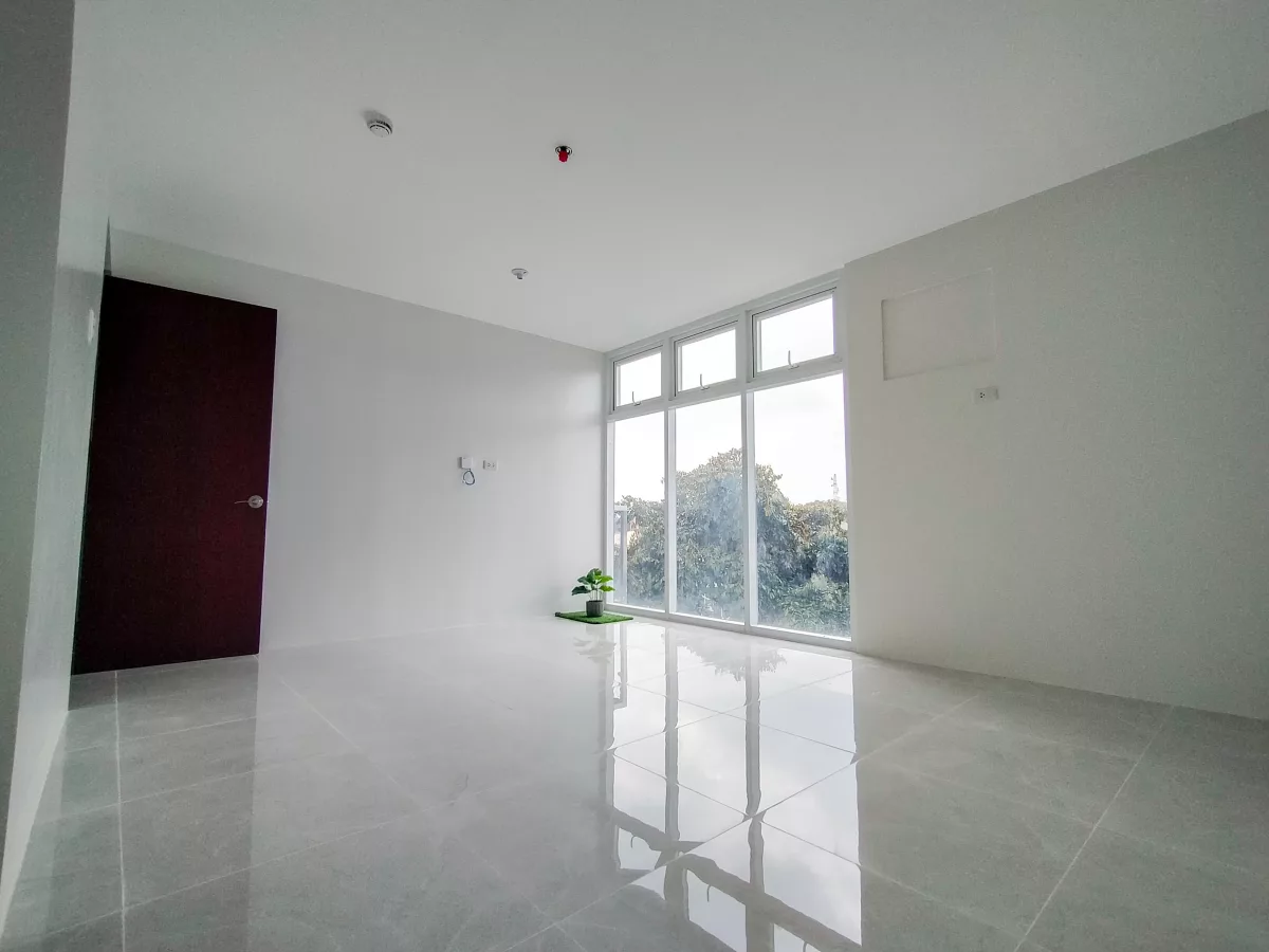 FOR ASSUME STUDIO AT MIVELA GARDEN RESIDENCES — Studio in Cebu, 6000 Cebu, Philippines — Photo 3